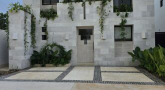 CASA EN VENTA LOSANTOS ARTIGAS RESIDENCIAL DE LUJO CANCUN